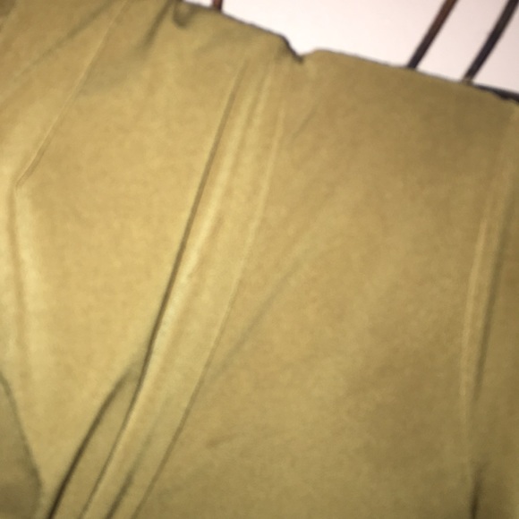 Premise green Blouse - Picture 7 of 8